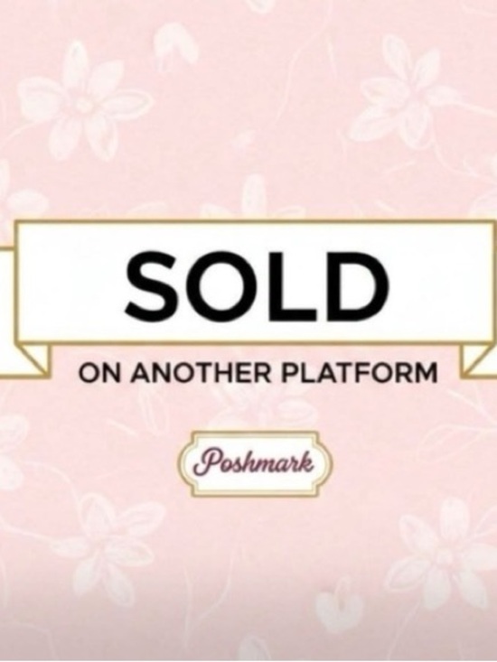 Comfort Colors Tops - Comfort Colors Unisex Gray Graphic T-Shirt Size Large